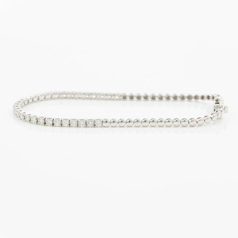 Bracelet 18K white gold with brilliant-cut diamonds.
