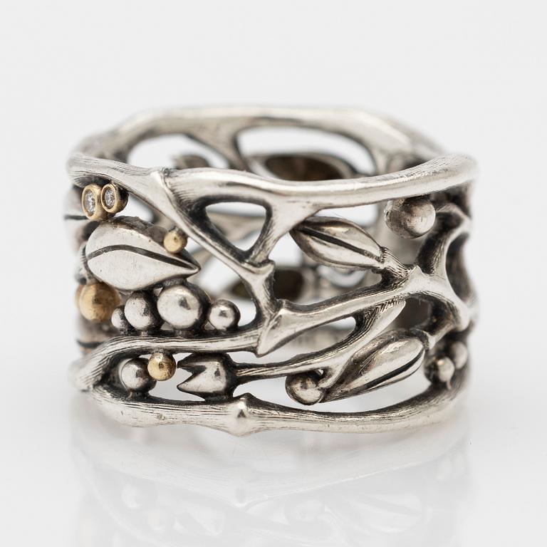 Ole Lynggaard, ring, "Forest ring", sterling silver, 18k guld och diamanter.