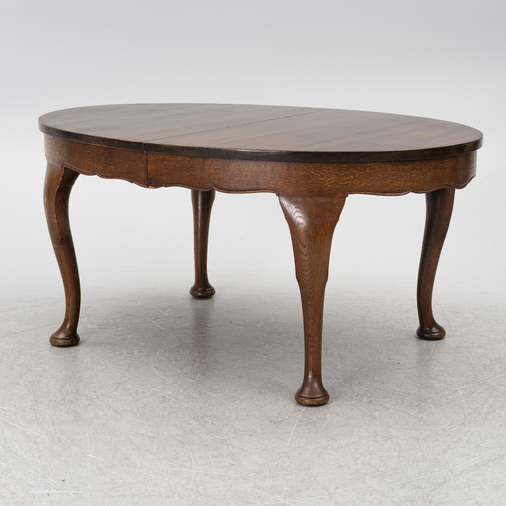 A Roccoco style dining table, Nordiska Kompaniet, 1917.