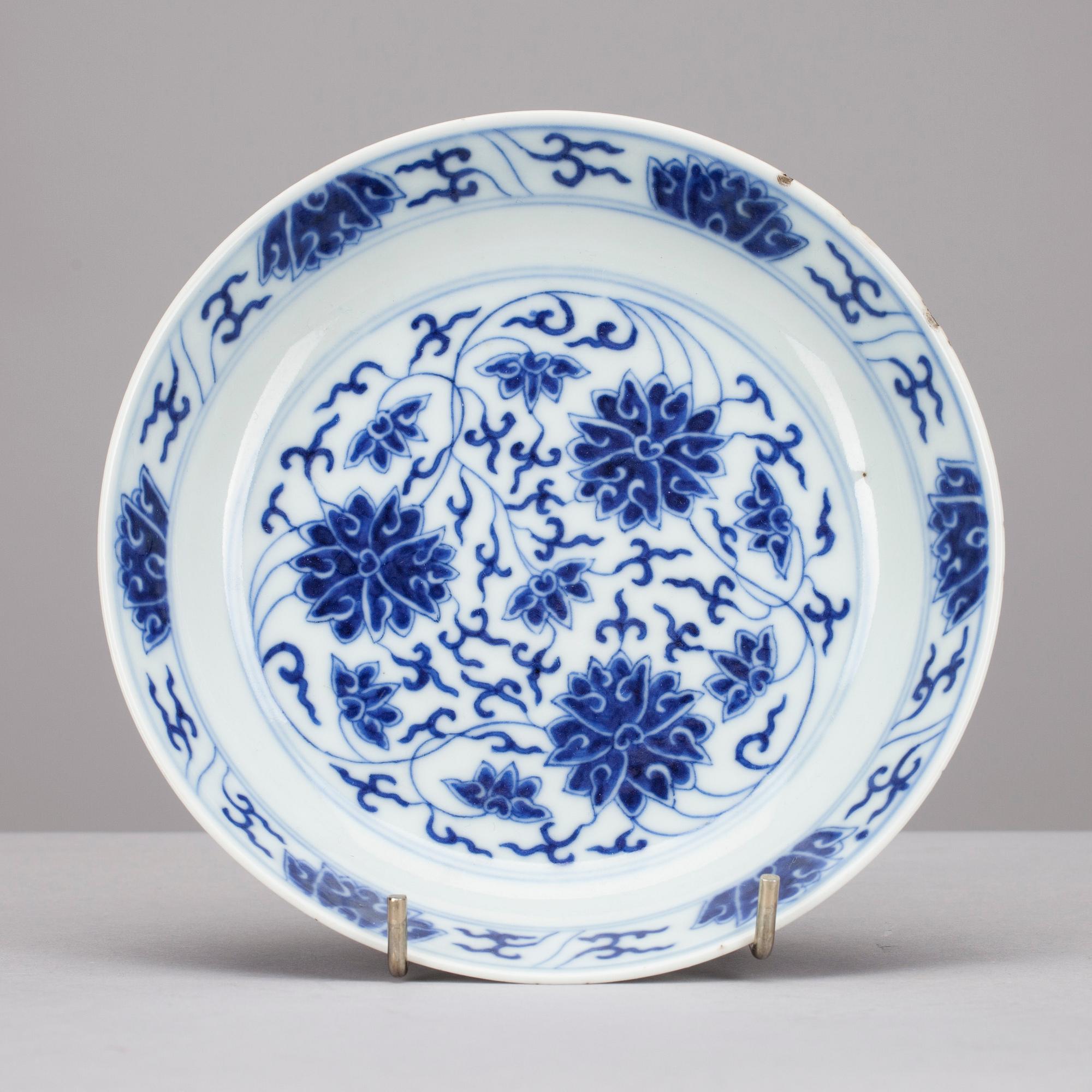 SKÅLFAT, porslin, Qing dynastin, Guangxus sex karaktäreres märke och period (1875-1908).