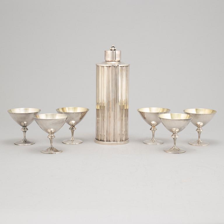 Cocktailglas, 6 st, samt shaker, nysilver, GAB samt Tesi, 1900-talets mitt.