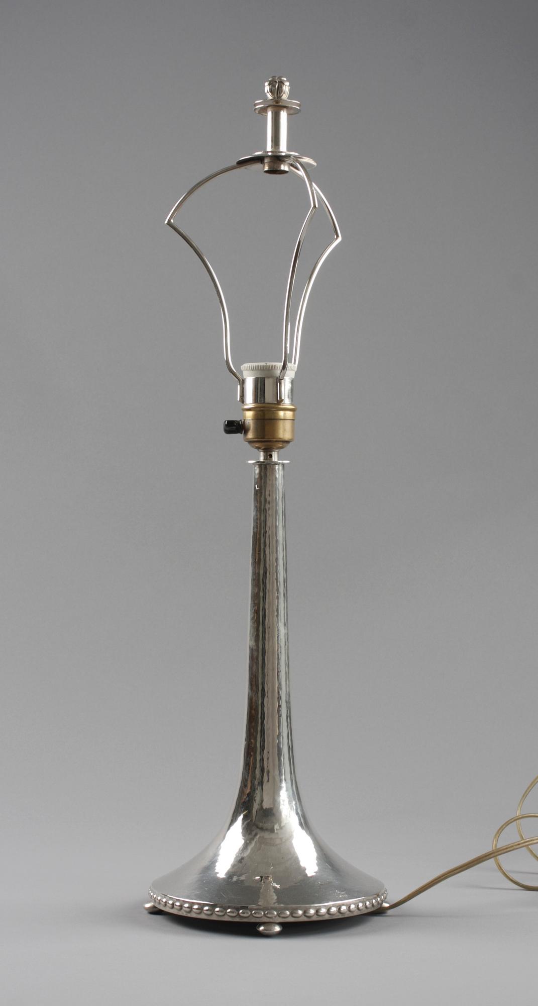 LAMPFOT, silver, C.G. Hallberg, Stockholm, 1925.