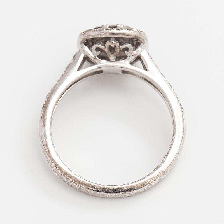 Ring, brilliant and 8/8 cut diamonds, 14K white gold.