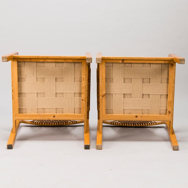 CARL GUSTAF HIORT AF ORNÄS, a pair of mid 20th century, 'Rialto' armchairs for Puunveisto Oy - Wood work Ltd.