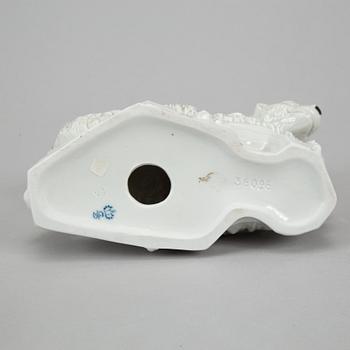 Five German porcelain polar bears.