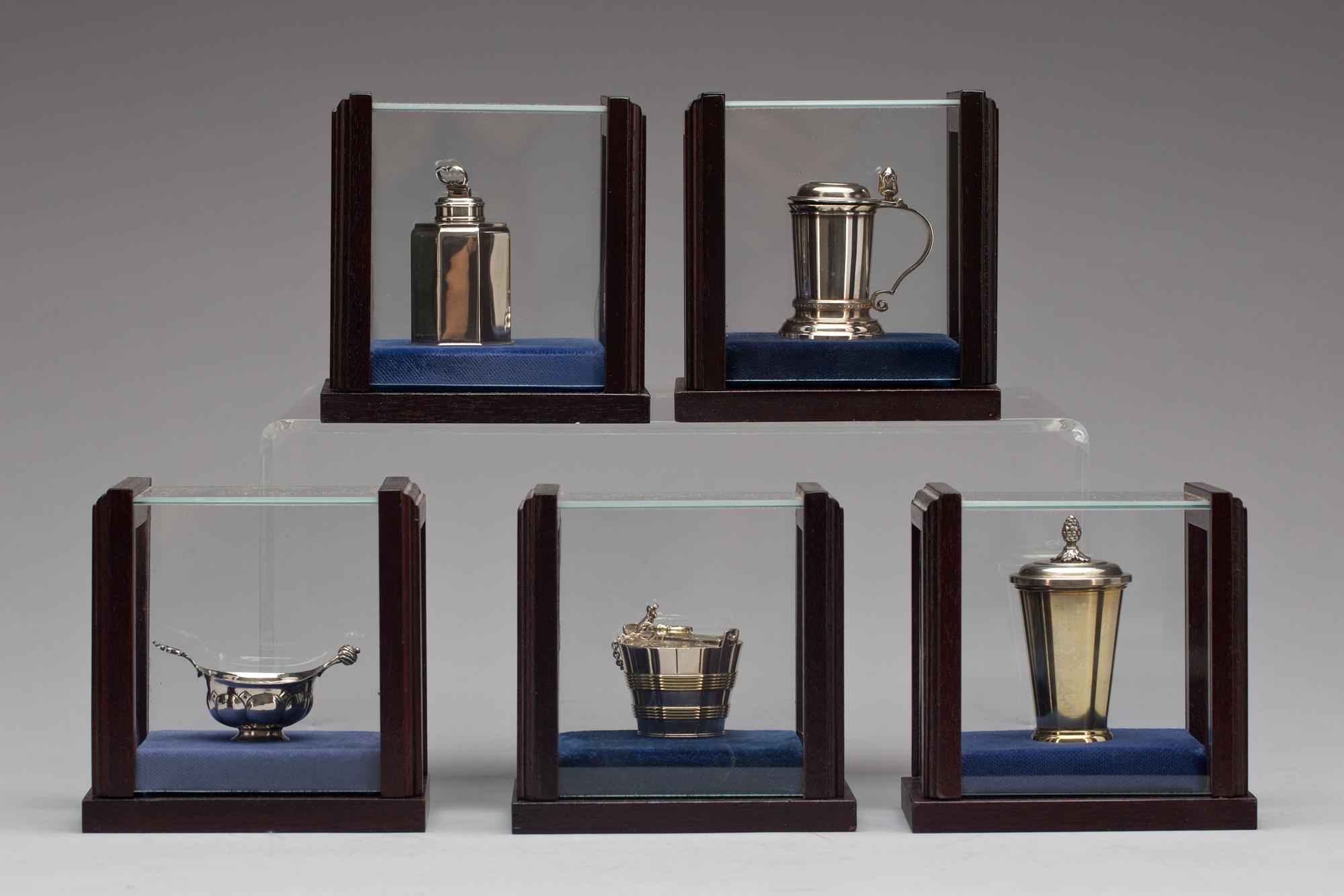 MINIATYROBJEKT, 9 st. Sterling silver, G.A.B ur serie "Den svenska silverskatten". 1980-83. Tot ca 380 g.