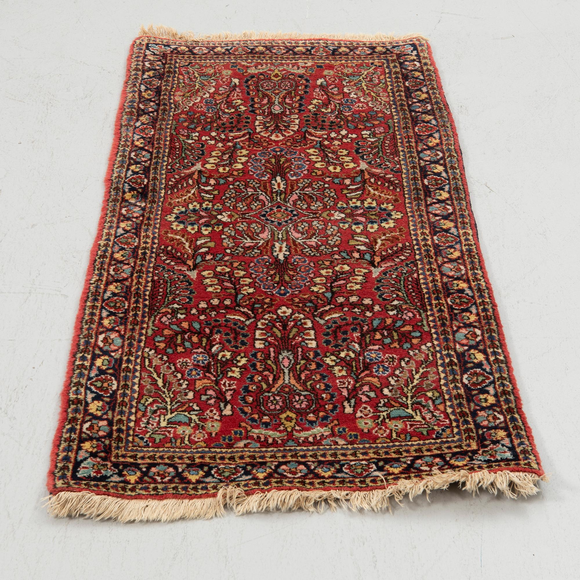 Rug, Sarouk, approx. 150 x 71 cm.