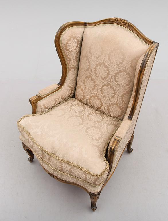 FÅTLÖJ, rokokostil, 1900-talets mitt.