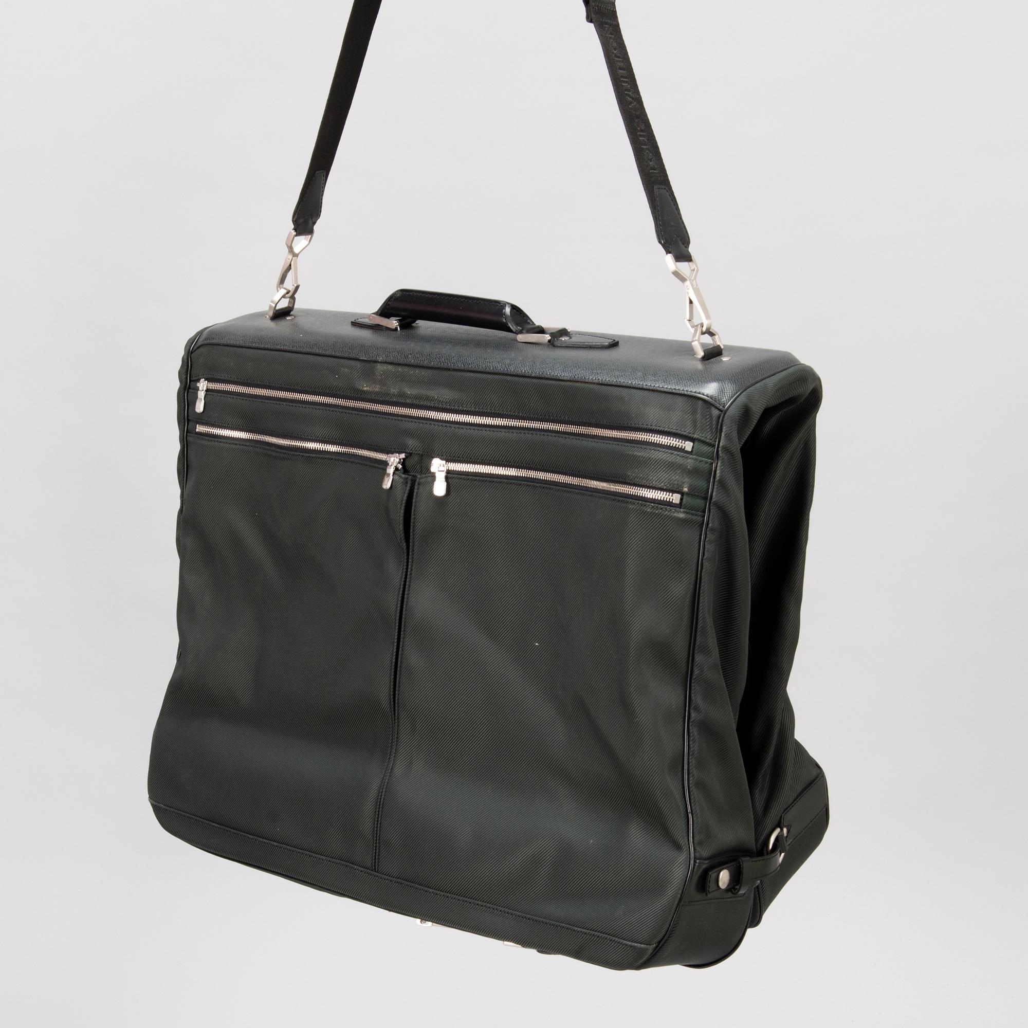 Louis vuitton taiga garment bag hotsell