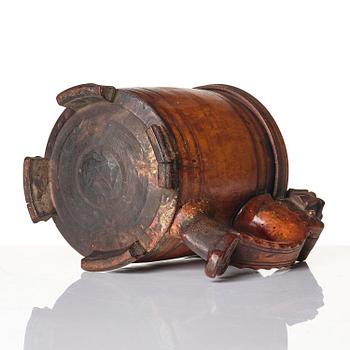 A Norwegian birch peg tankard, circa 1800.