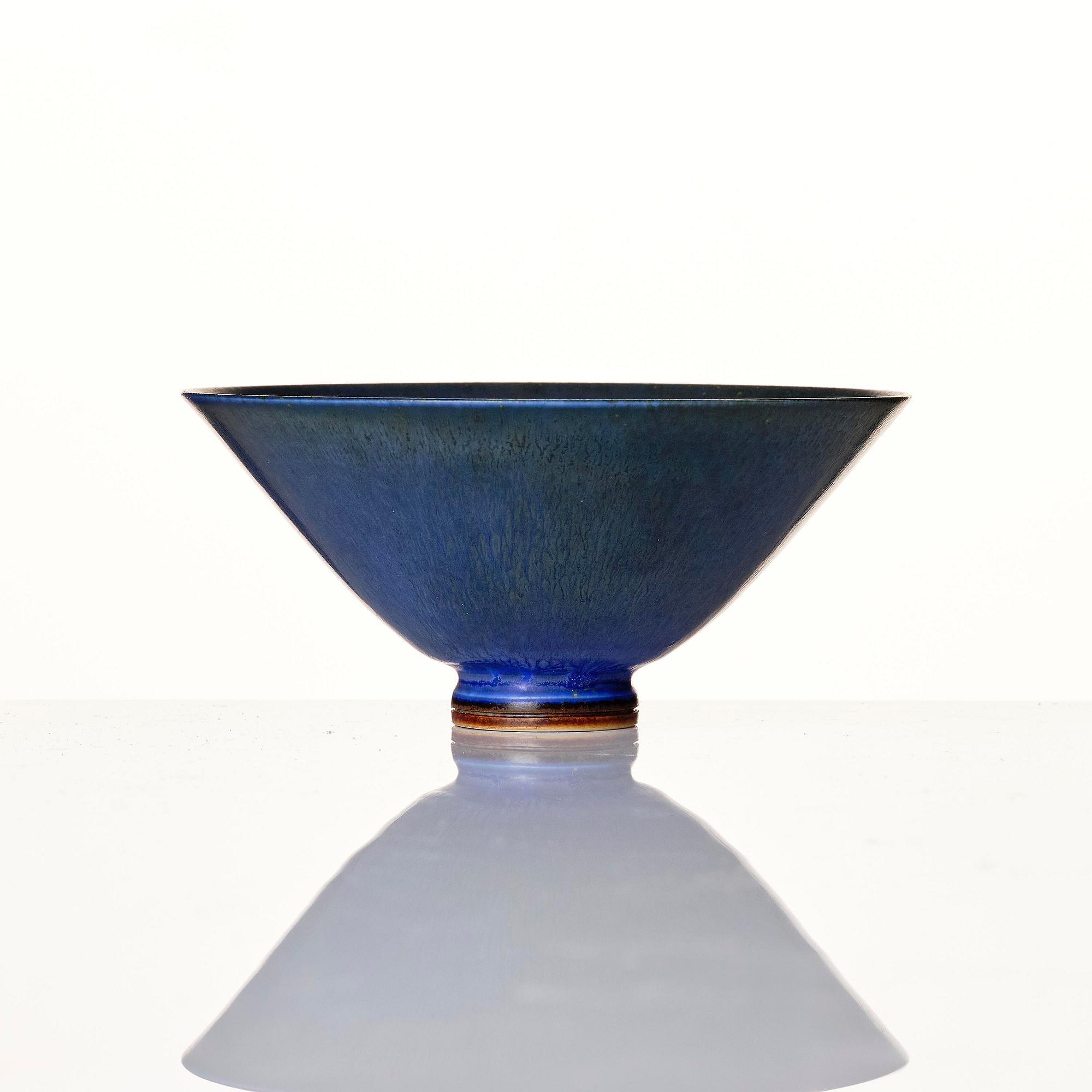 Berndt Friberg, a stoneware bowl and a vase, Gustavsberg Studio 1944-47 and 1957.