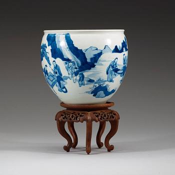 A blue and white pot, Qing dynasty with a Chenghua six character mark, 18th century.