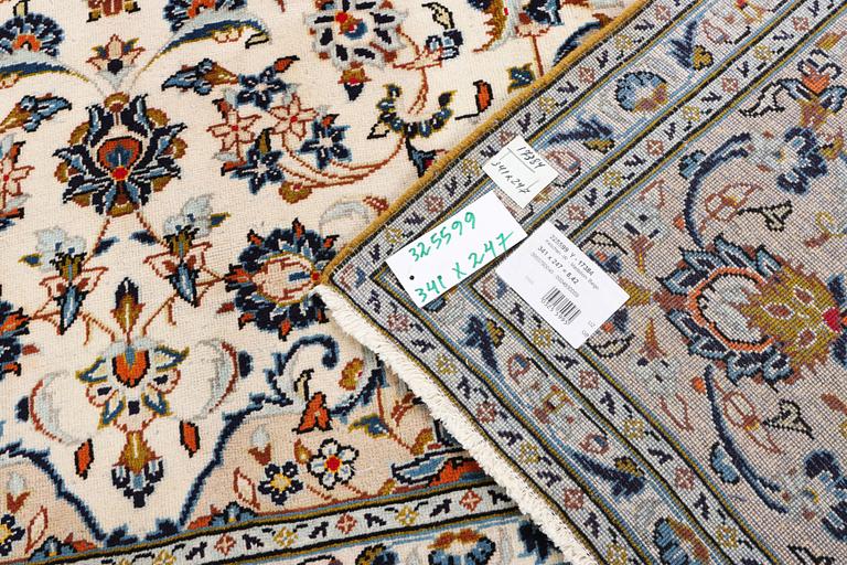 A Keshan carpet, c. 341 x 247 cm.