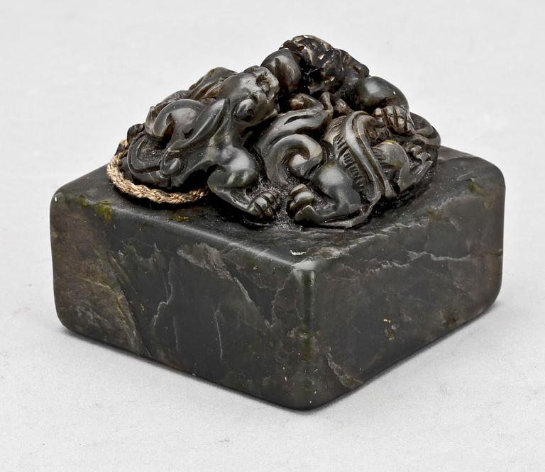 SIGILL, soapstone, Kina, 1900-tal.