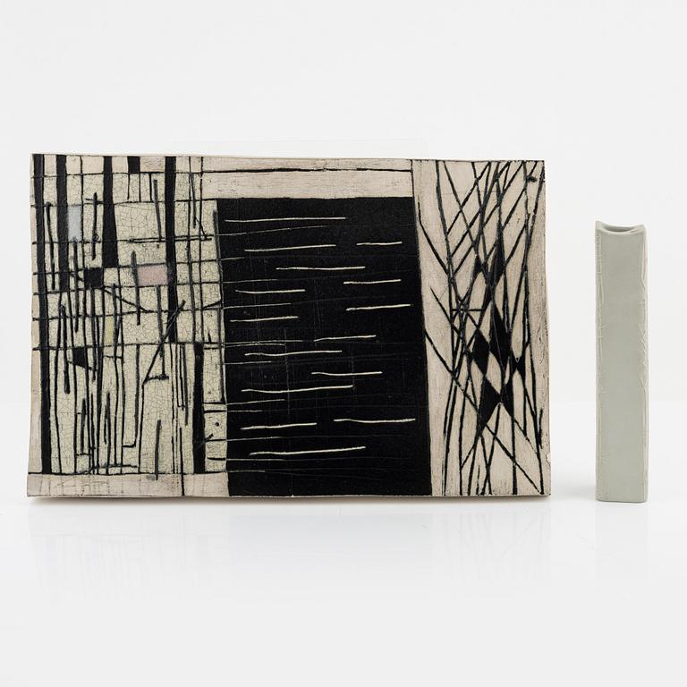 Karl Heinz Schultz-Köln, vas, samt relief, stengods, Arabia, Finland.