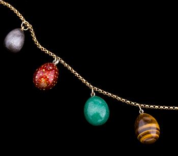 HALSBAND, metall med ägg berlocker, 18 st.