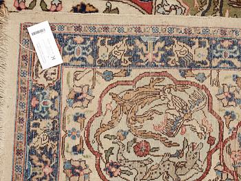 SEMI-ANTIQUE/OLD TABRIZ FIGURAL.