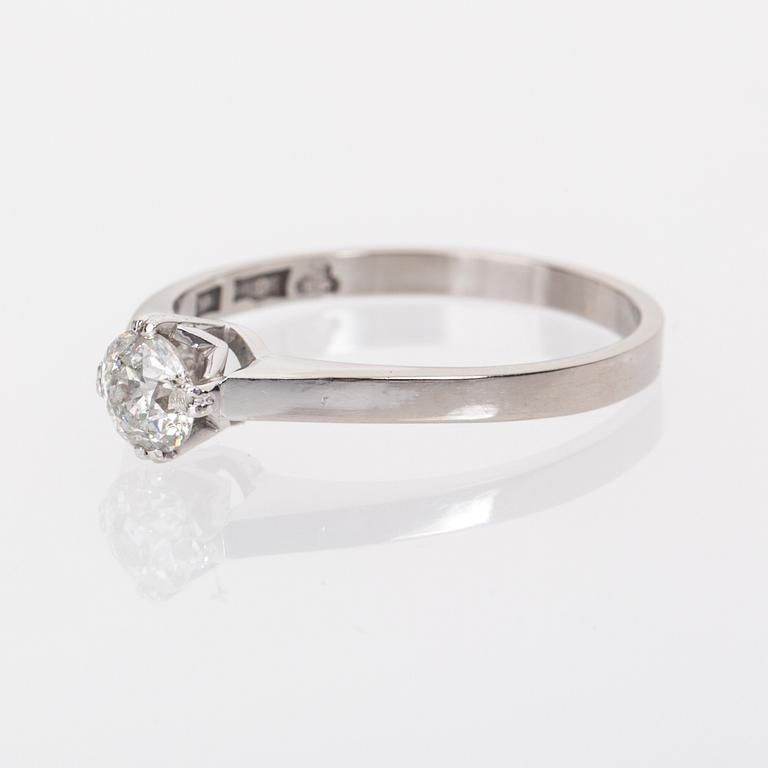 RING, 18K vitguld med gammalslipad diamant ca 0.40 ct.