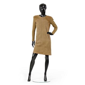 696. YVES SAINT LAURENT, klänning.