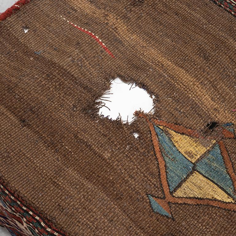 Antik Shasavan Mafrash, Längd 151, bredd 55, höjd 44 cm.