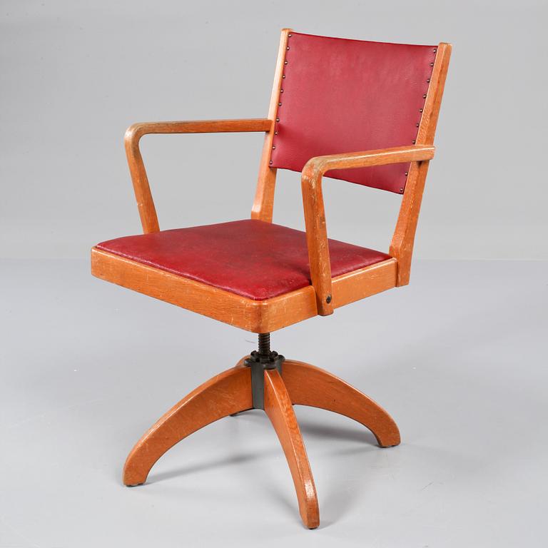 SKRIVBORDSSTOL, Åtvidaberg, 1900-talets andra hälft.