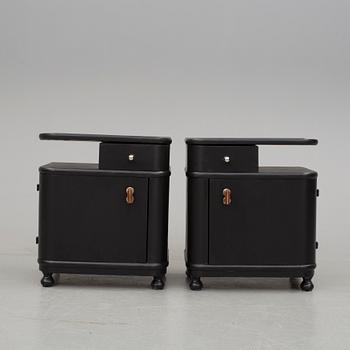 SÄNGBORD, ett par. 1930-tal.