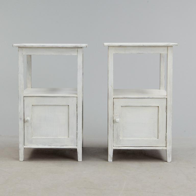 SÄNGBORD, ett par, 1920-tal.