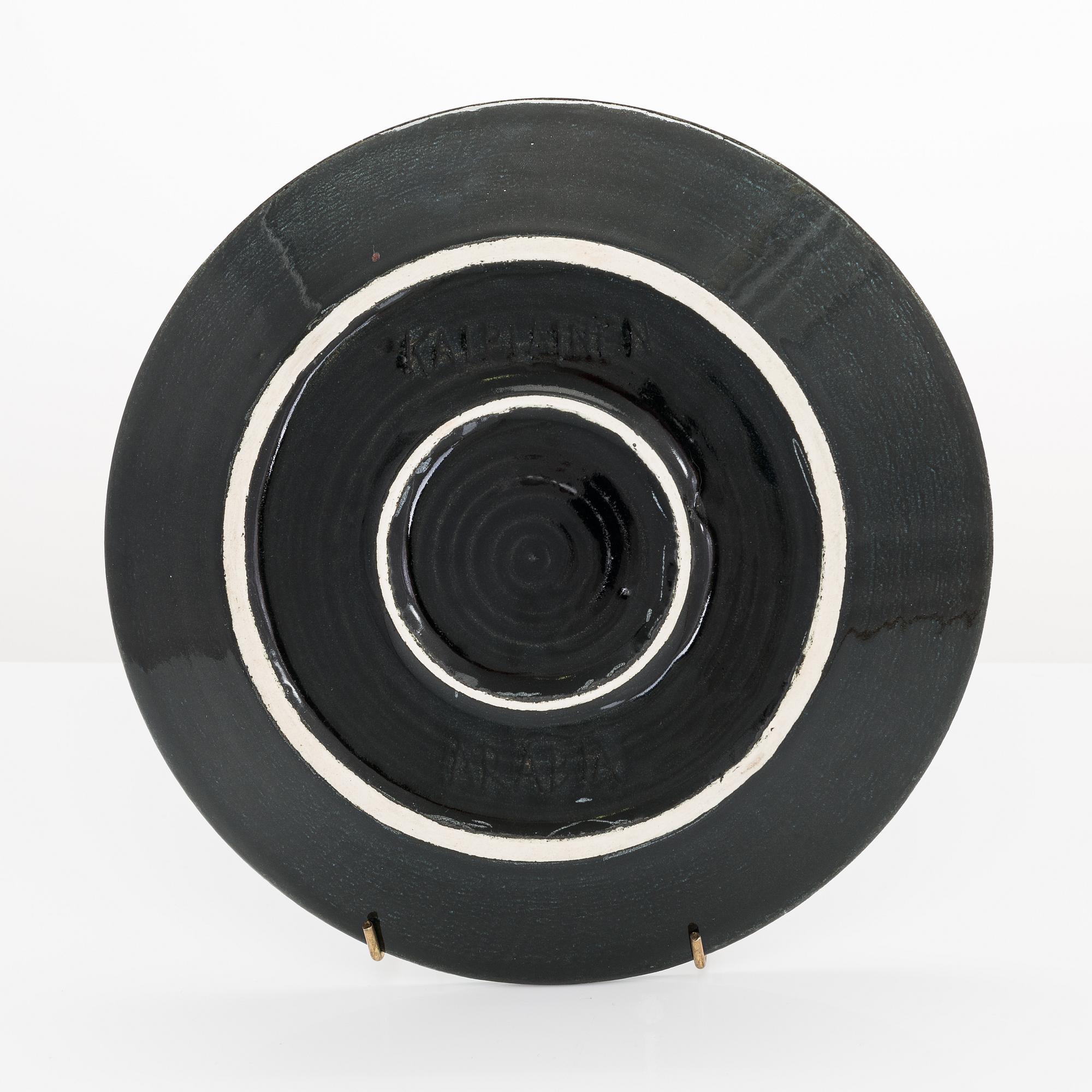 Birger Kaipiainen, dekorationsfat, signerad Kaipiainen Arabia.