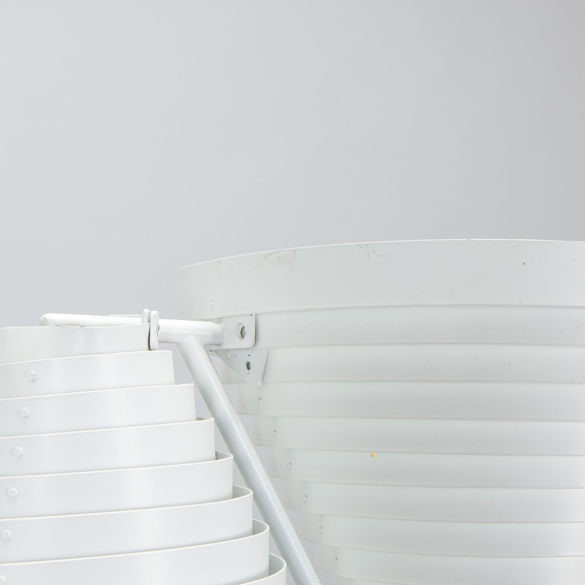Alvar Aalto, An 'A 810' floor lamp, Valaisinpaja, 1980s.