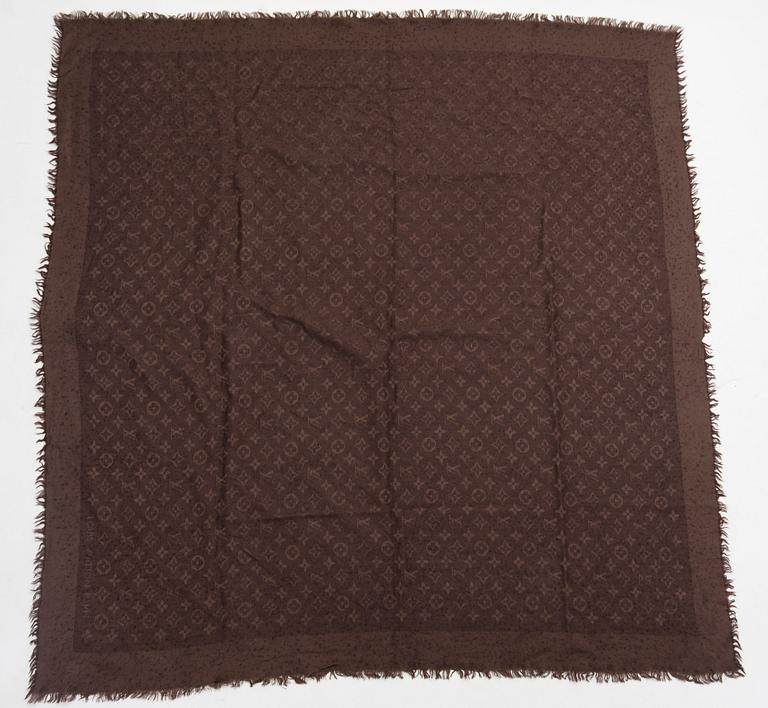 SJALAR, 3 stycken, Louis Vuitton.