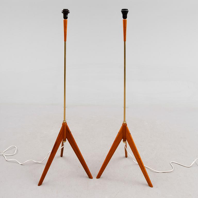 GOLVLAMPOR, 1 par, 1900-talets andra hälft.