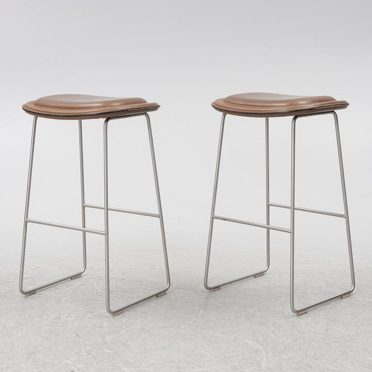 Jasper Morrison, bar stools, a pair of "Hi-Pad", Cappellini.