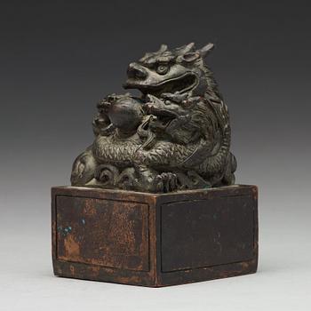 A bronze seal, presumably late Qing dynasty.