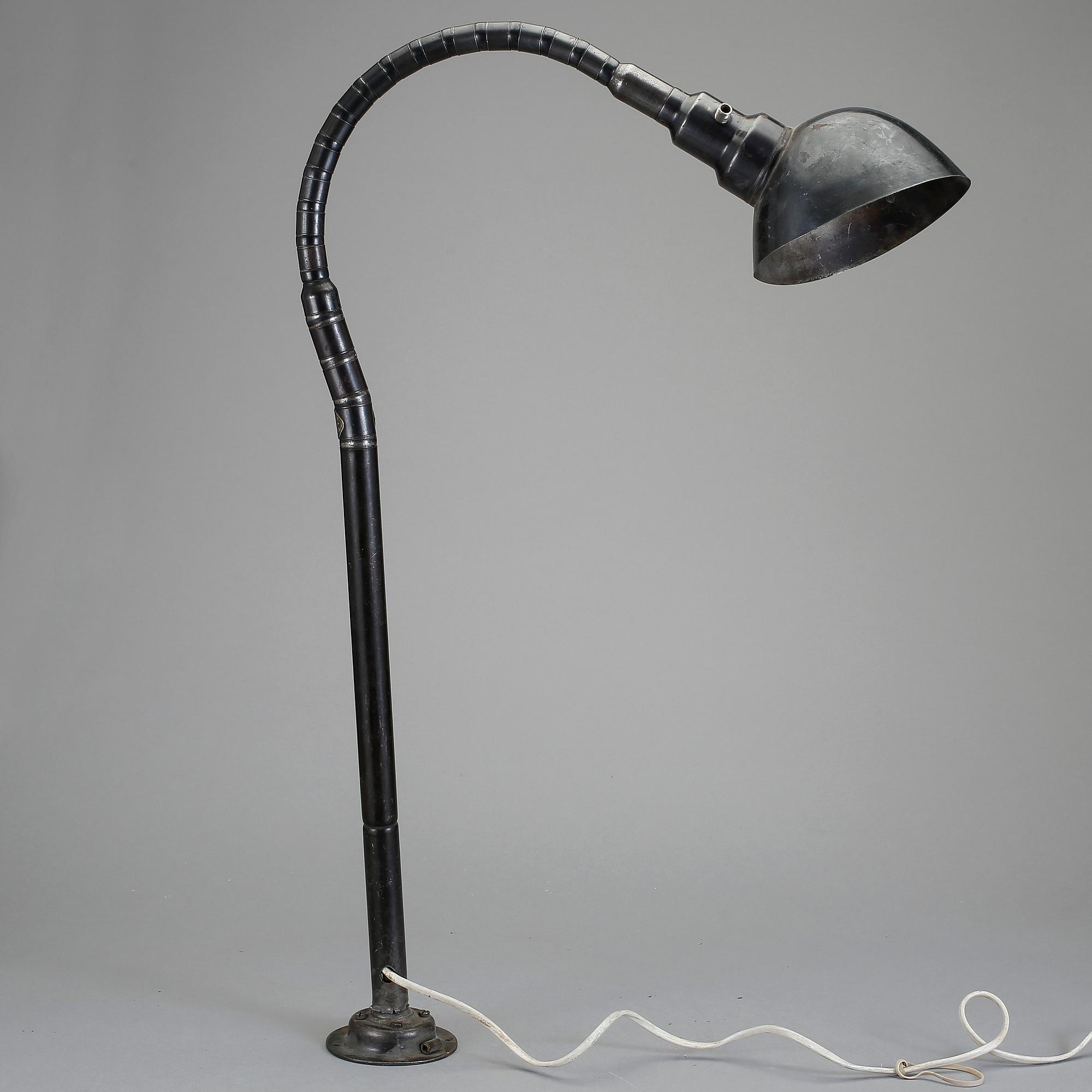 VÄGGLAMPA, Brottby, 1900-talets mitt/ andra hälft.