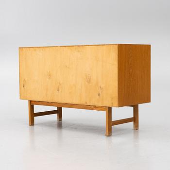Sideboard, 1900-talets mitt.