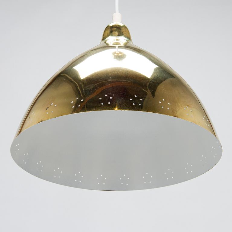 Lisa Johansson-Pape, kattovalaisin, malli 1322, Orno, 1900-luvun puoliväli.