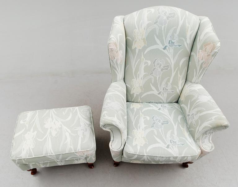 FÅTÖLJ MED FOTPALL, 2000-tal.