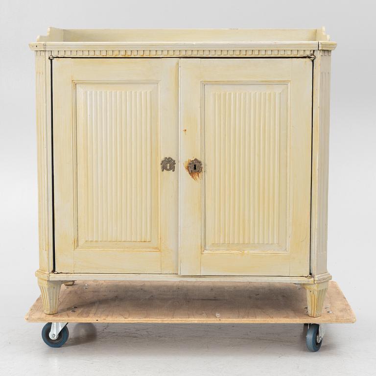 Sideboard, Late Gustavian, first half of the 19th century.