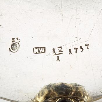 A Swedish 18th century parcel-gilt tankard, makers mark of Niclas Warneck, Karlstad 1757.