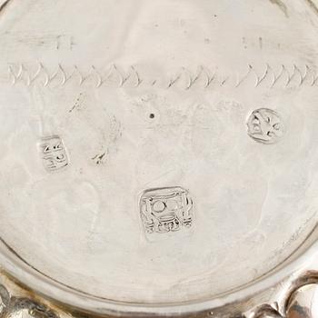 SKÅL, silver, möjligen Holland, 1800-tal. Vikt ca 360 gram.