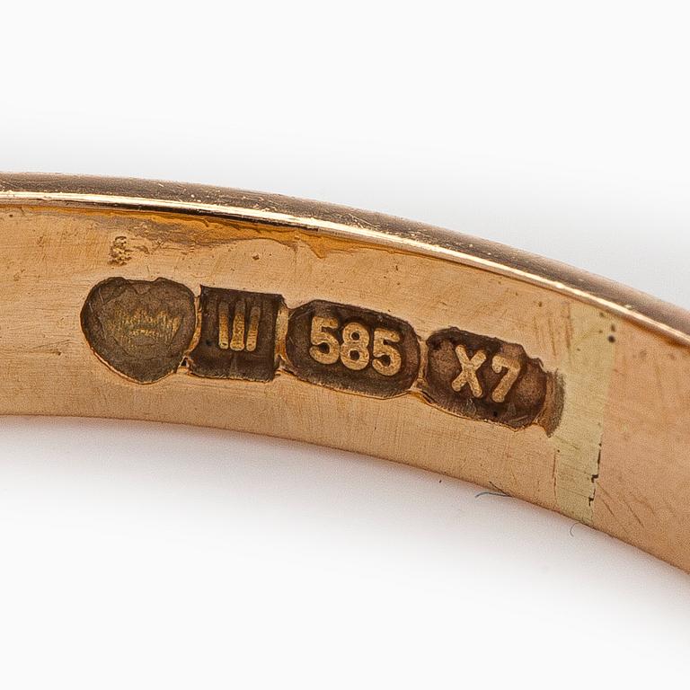 Björn Weckström, ring, “Whisper”, cultured pearls, 14K gold, Lapponia 1975.