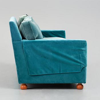Josef Frank, a sofa model 3031, Firma Svenskt Tenn, 2018.