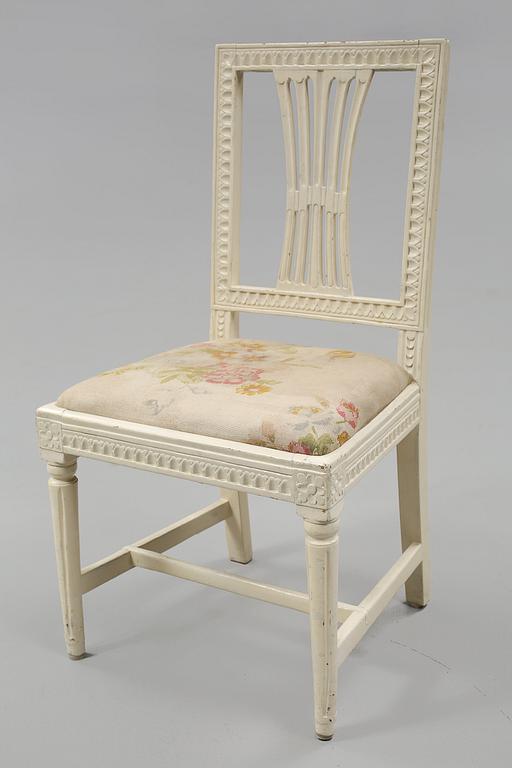 STOLAR, ett par, gustavianska provinsarbeten, omkring sekelskiftet 1800.