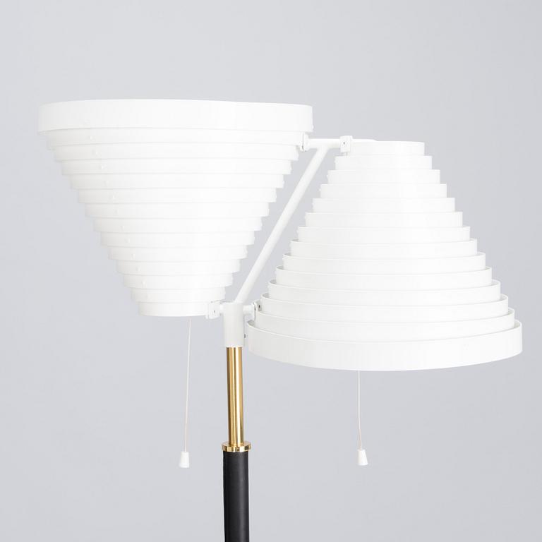 ALVAR AALTO,  golvlampa, modell A810, Valaisinpaja, 1990-tal.