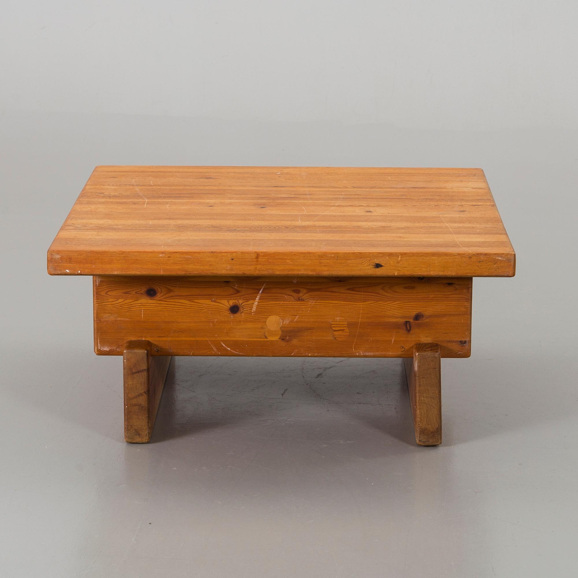 A PINE SOFA TABLE, 1970's.