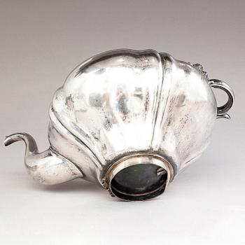 SAZIKOV, A Russian silver tea kettle, mark of Sazikov, Saint Petersburg 1847.