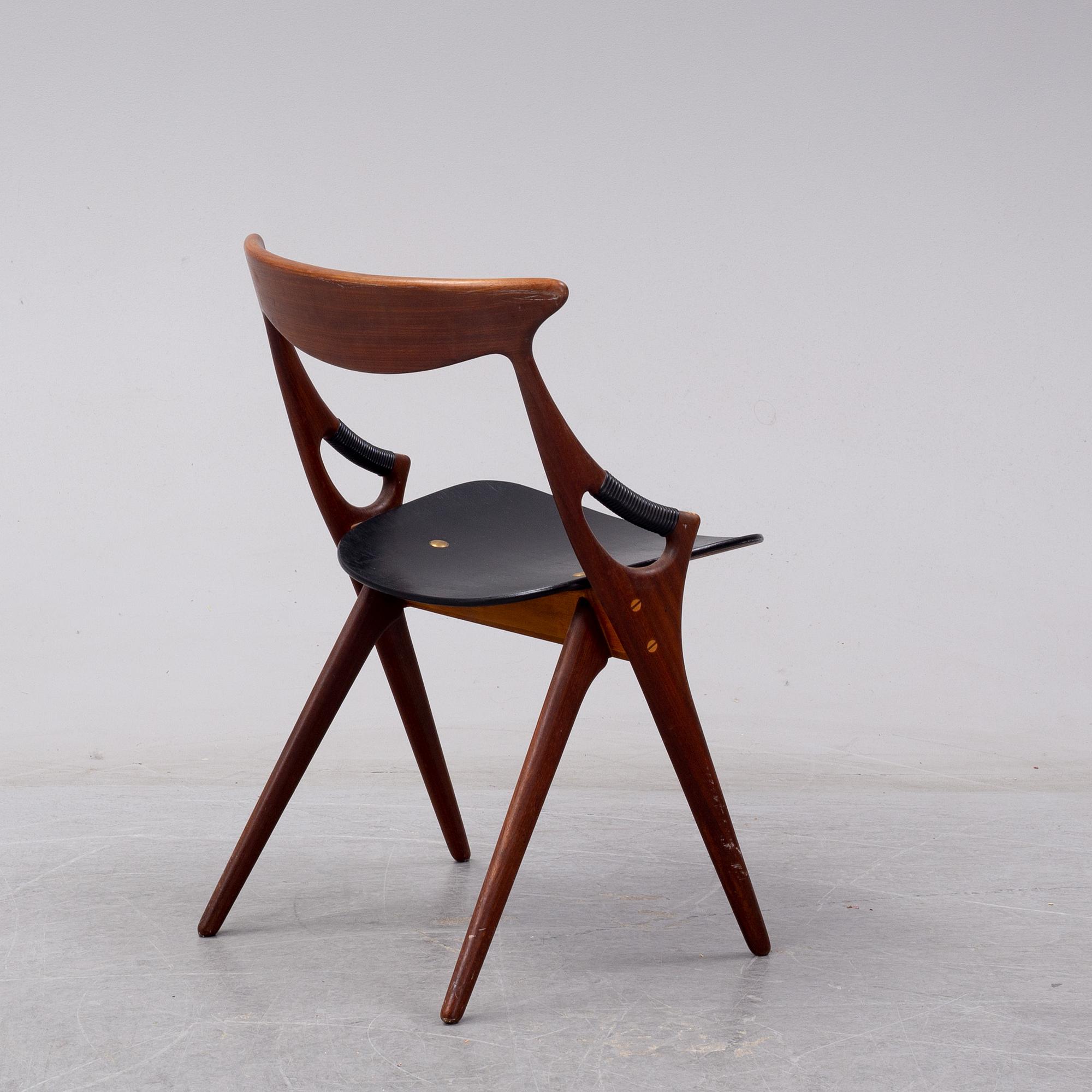 ARNE HOVMAND-OLSEN, a '71' chair from 1960, Mogens Kold.