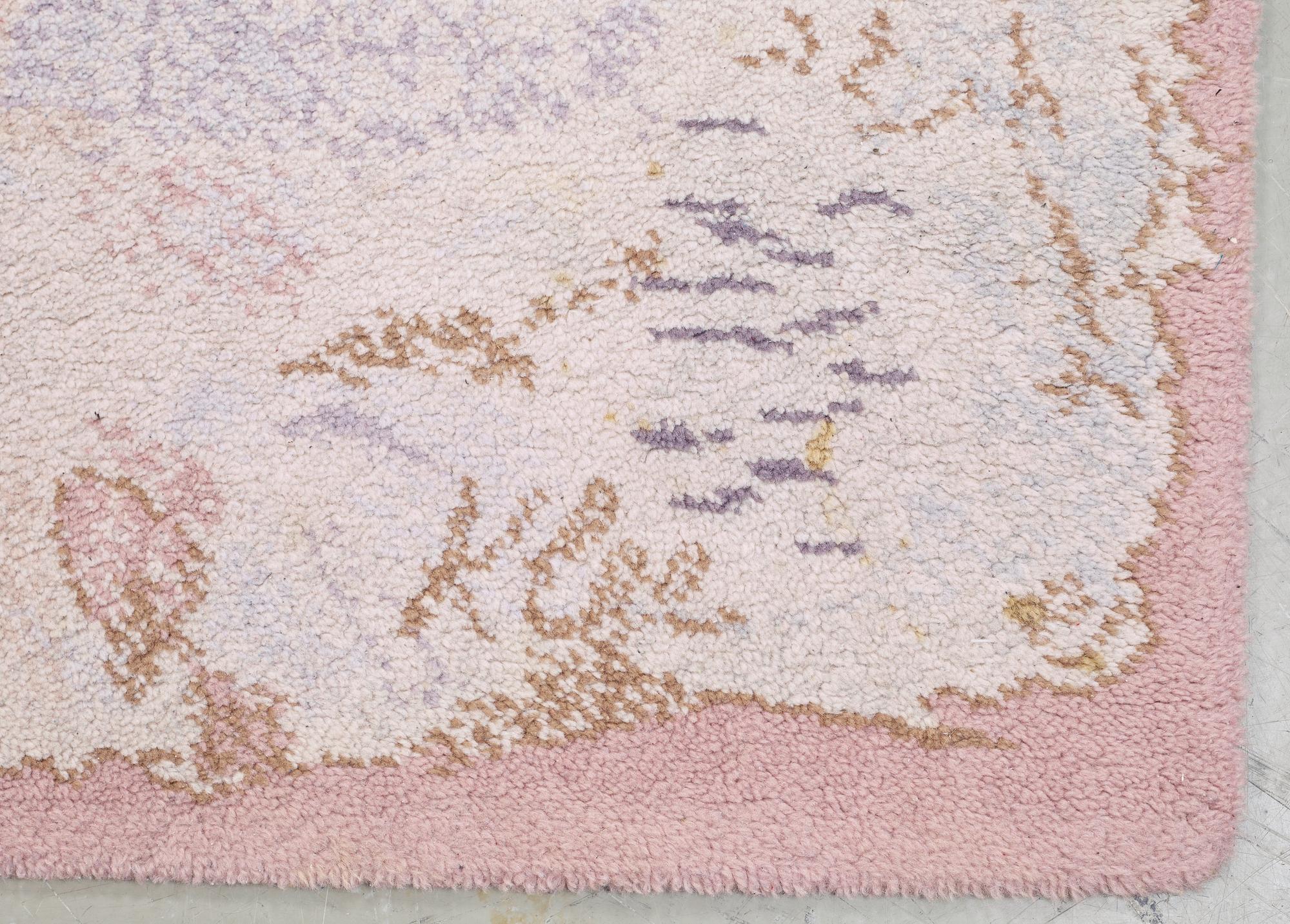CARPET. "Vocal Fabric of the Singer Rosa". Machine woven pile. 275,5 x 181,5 cm. Signed Klee.