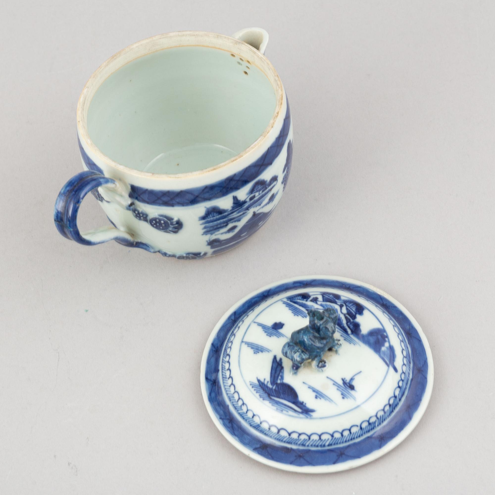 Parti porslin, Kina, sju delar, 1600, 1800, samt 1900-tal.
