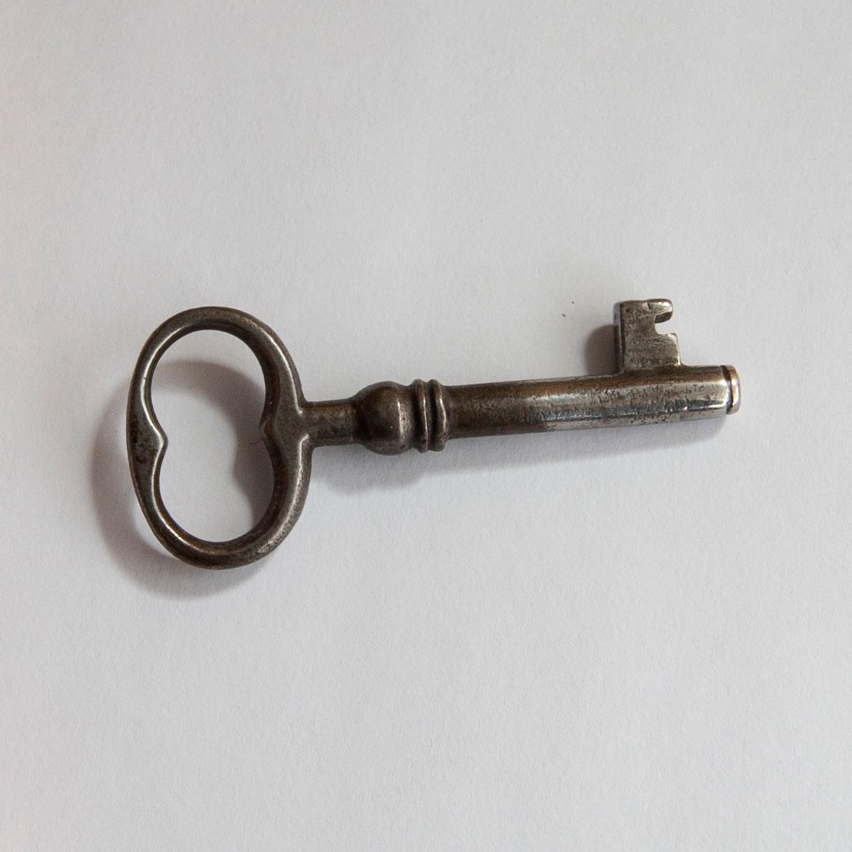 Skåp, 1800-talets mitt.